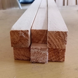 BALSA WOOD DOWEL SQUARE 1000 X 3MM X 3MM