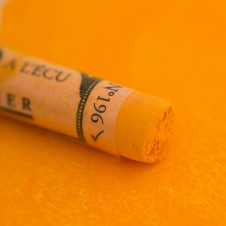 EXTRA SOFT PASTEL - CADMIUM YELLOW ORANGE - COL.196
